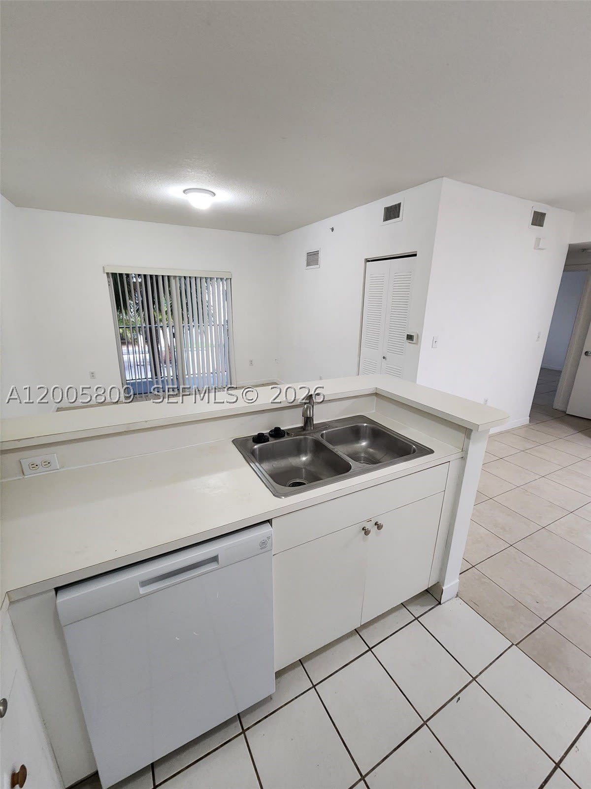 11060 SW 196th St – photo 4