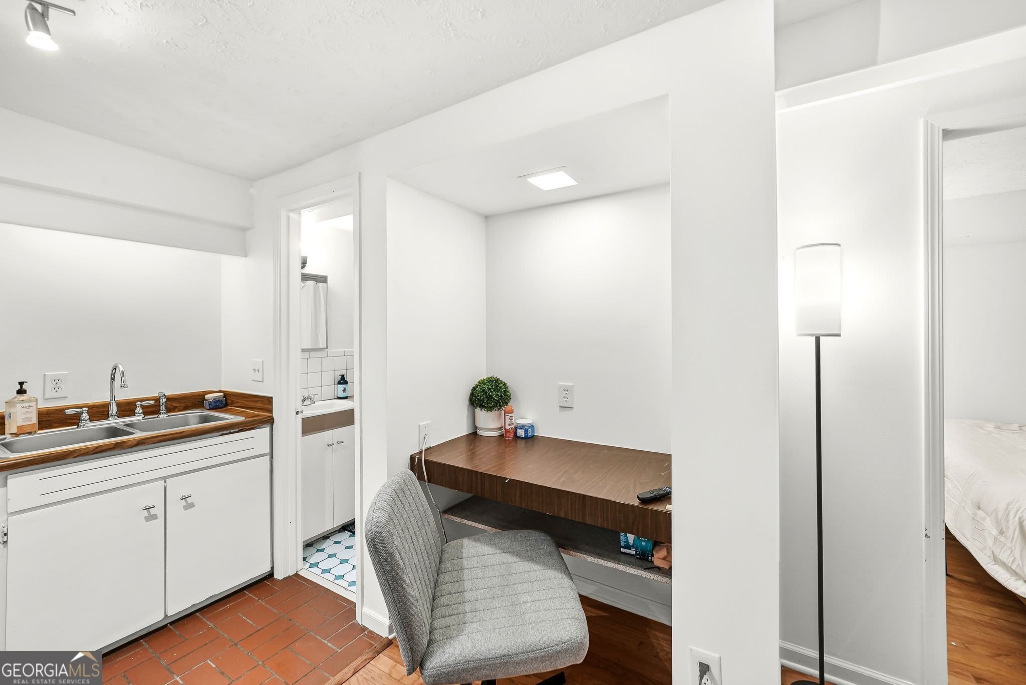3635 Cantrell Road – photo 5
