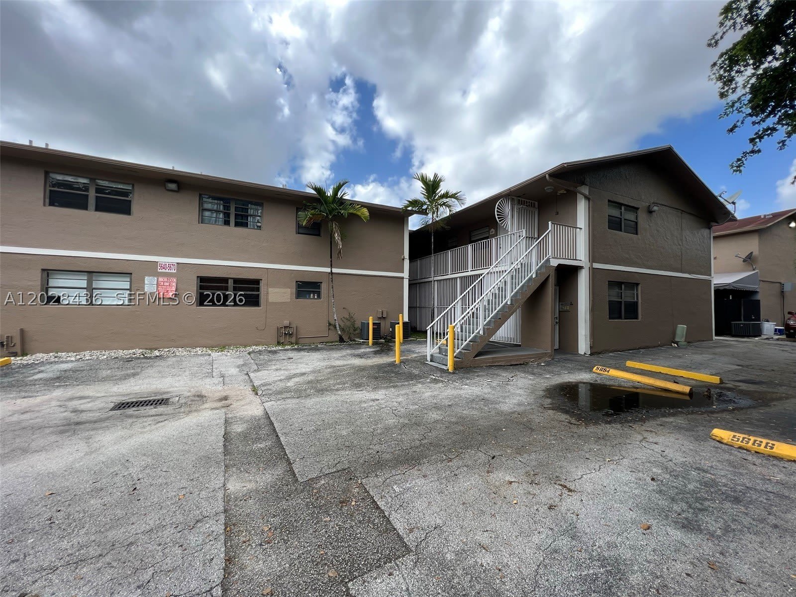 5644 W 25th Ct – photo 1
