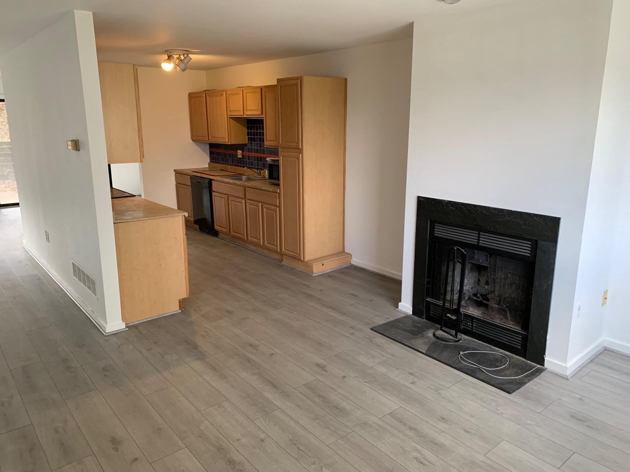 470 LYNETREE Drive – photo 5