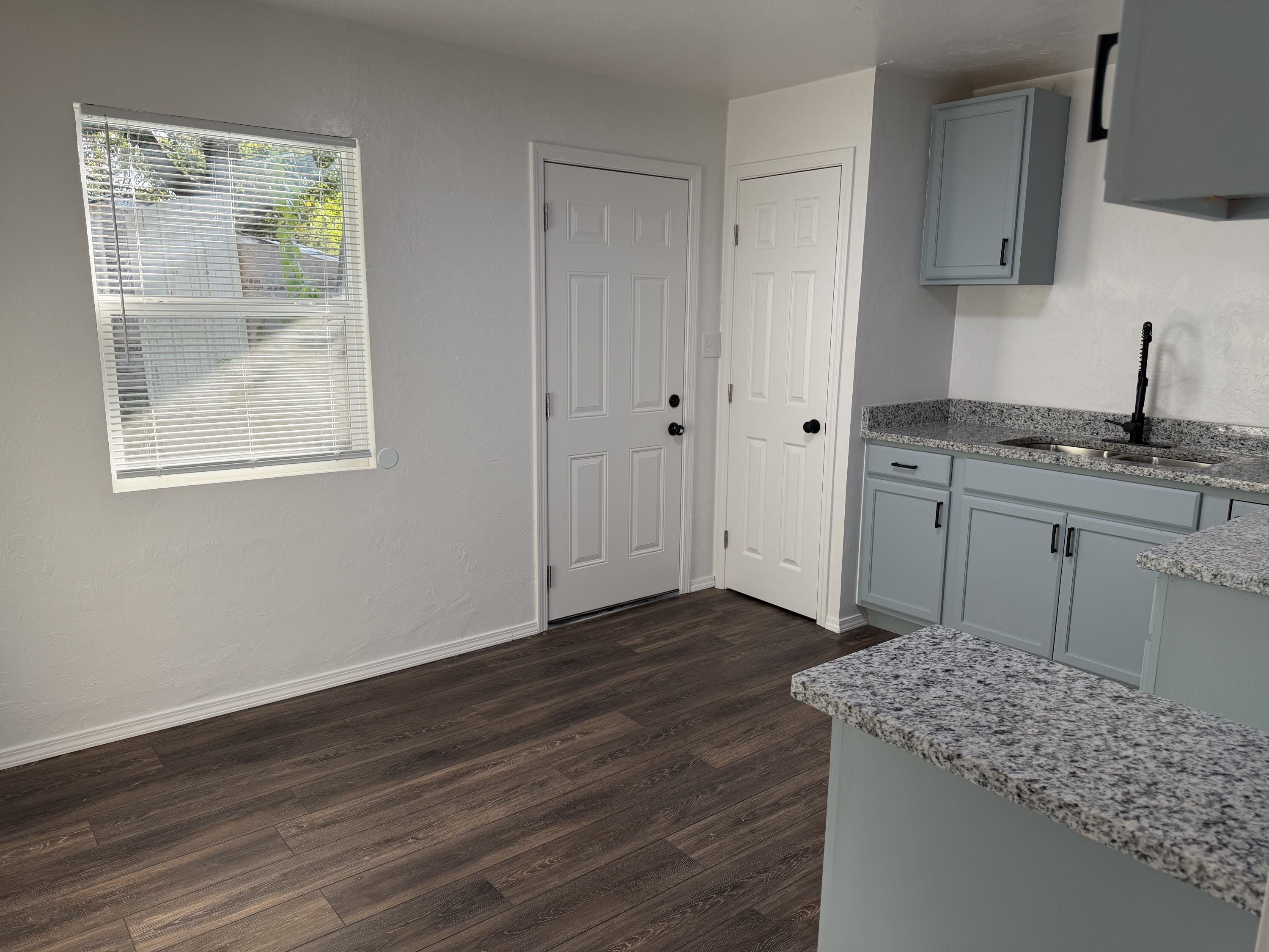 1124 South Holly Lane – photo 3