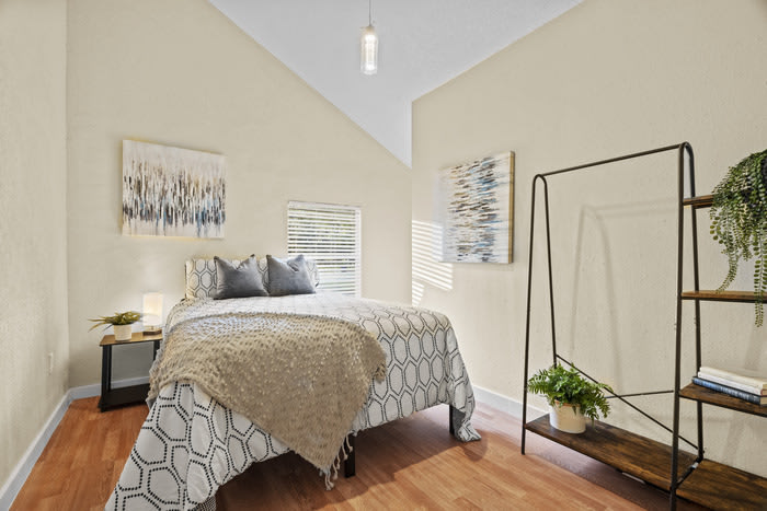 3201 East Osborne Avenue – photo 5