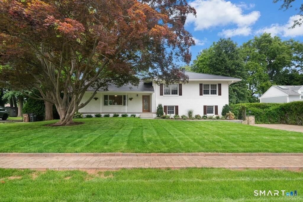 34 Davenport Drive – photo 1