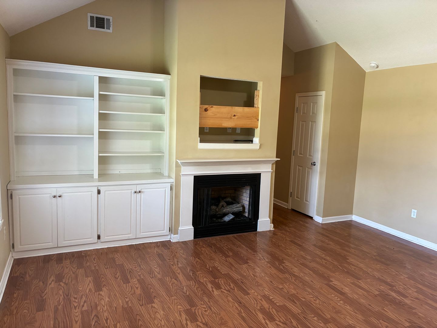 1201 Ivy Road – photo 2