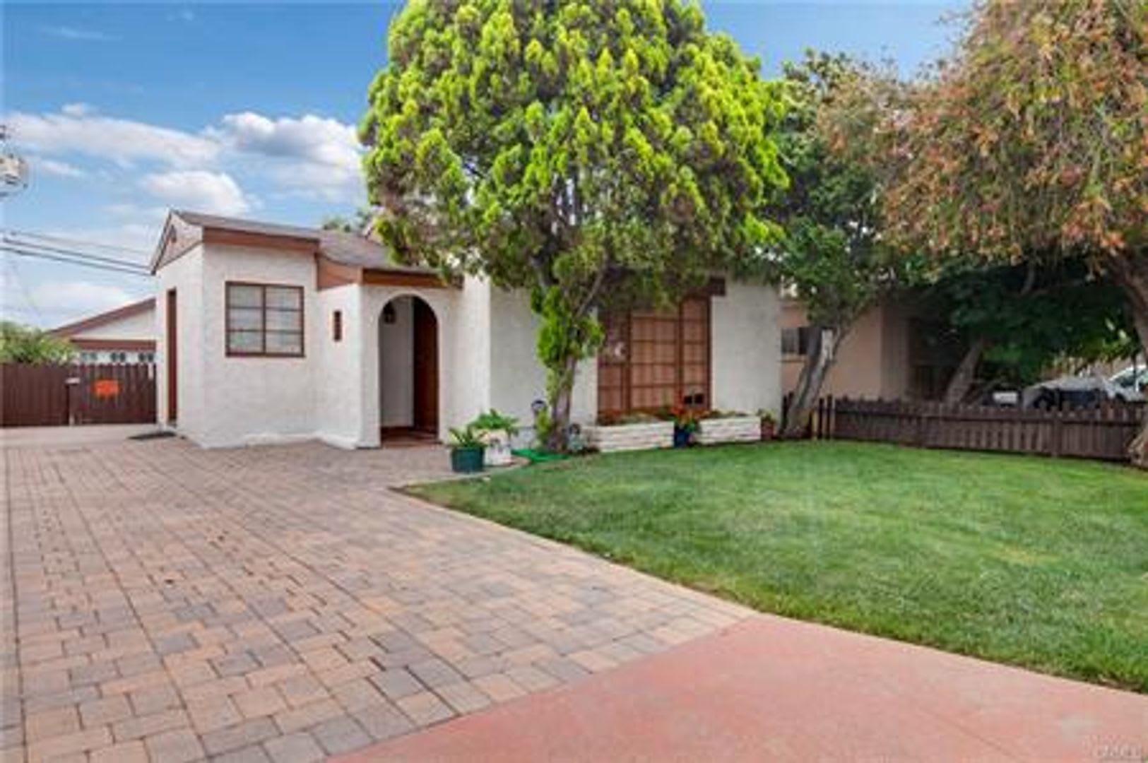 157 Avenida Serra – photo 1