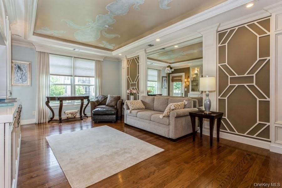 1105 Roosevelt Way – photo 2