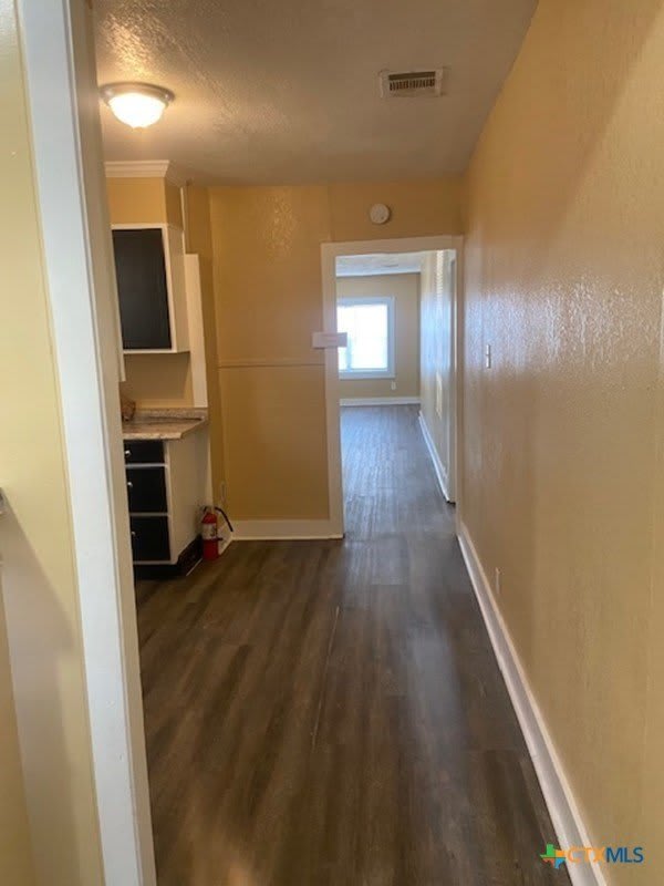 214 S Hackberry Avenue – photo 5