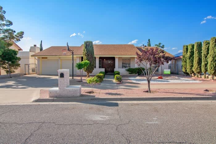 11625 Cedar Crest Drive – photo 2