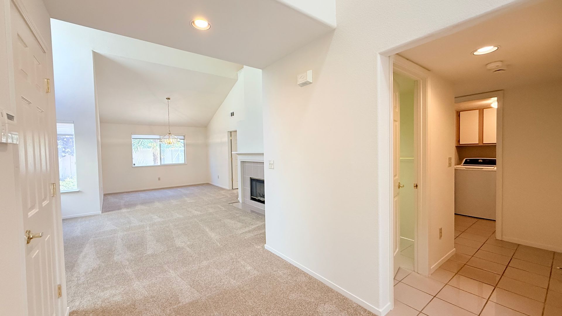 Move-in Ready, 3BD/2.5BA, Two-Story Townhome at Vista Pointe in San Ramon- Available NOW! – photo 5