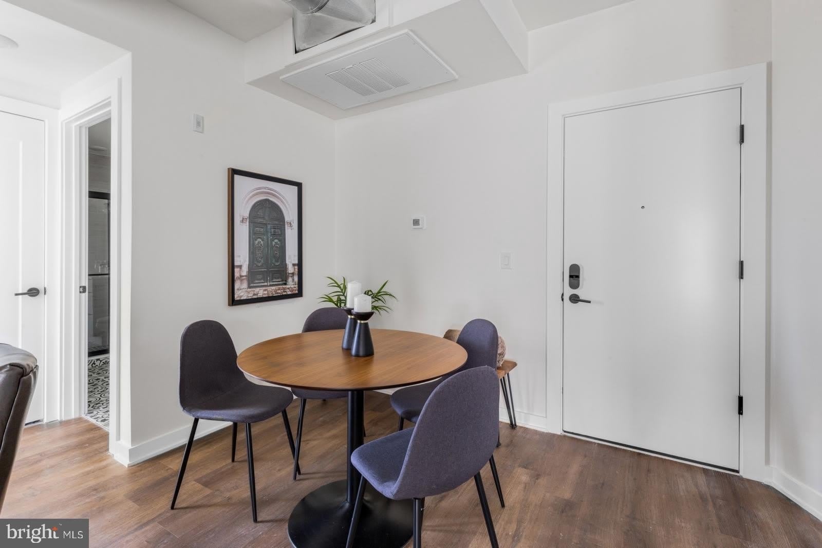2401 FRANKFORD Avenue – photo 4