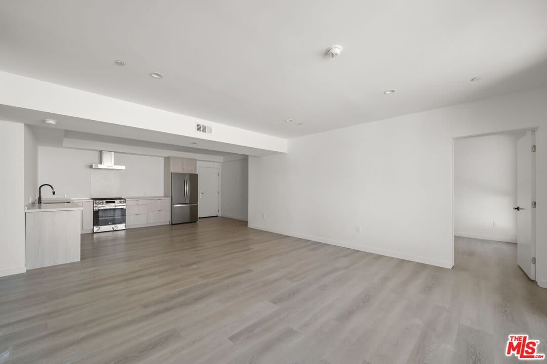 3755 S Canfield Ave – photo 5