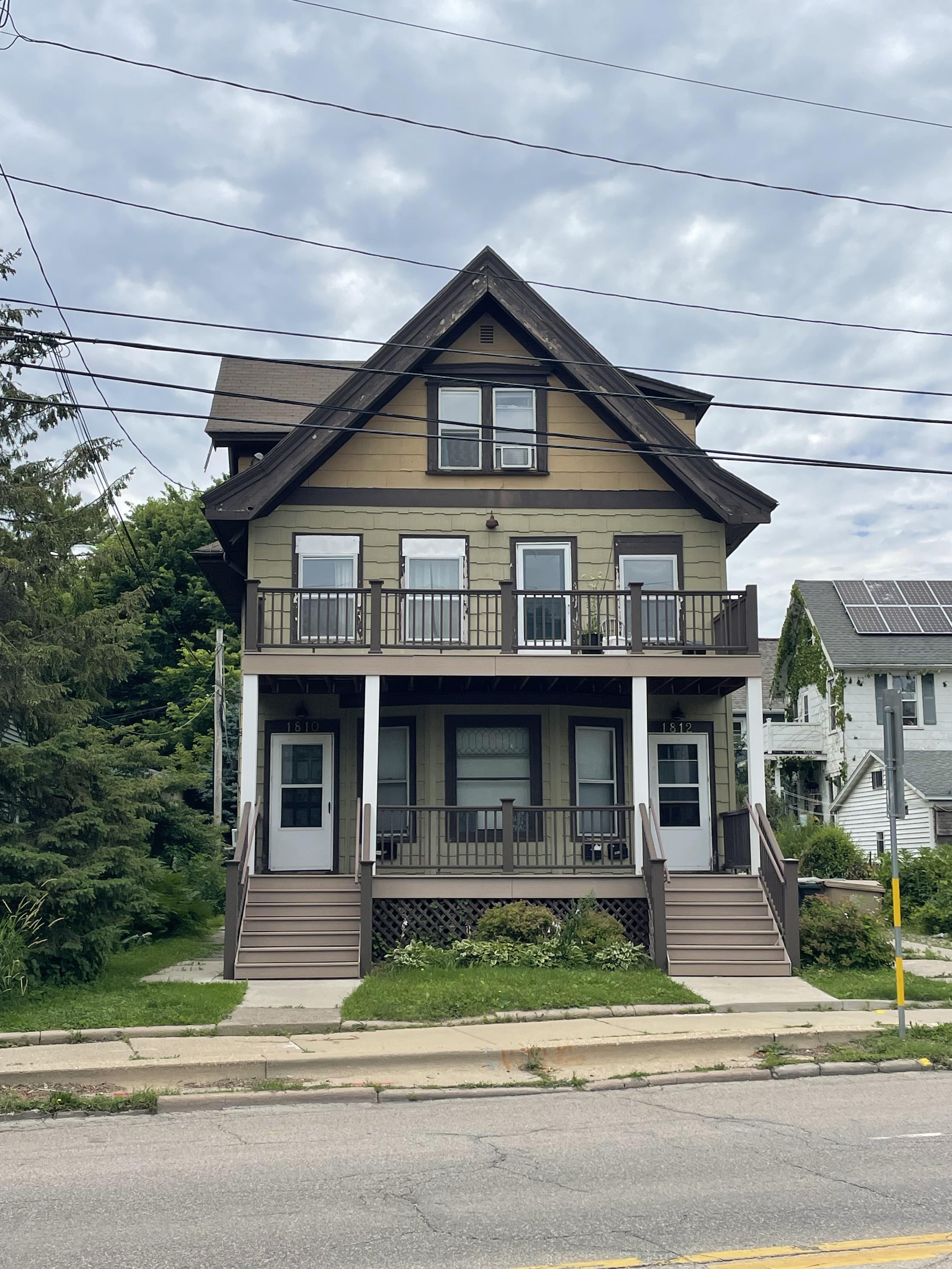1812 Winnebago St – photo 1