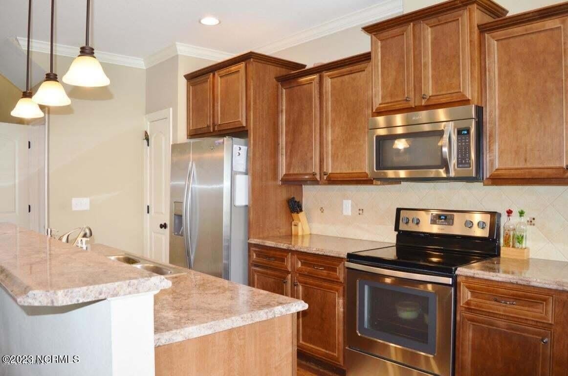 2020 Leighton Drive – photo 4