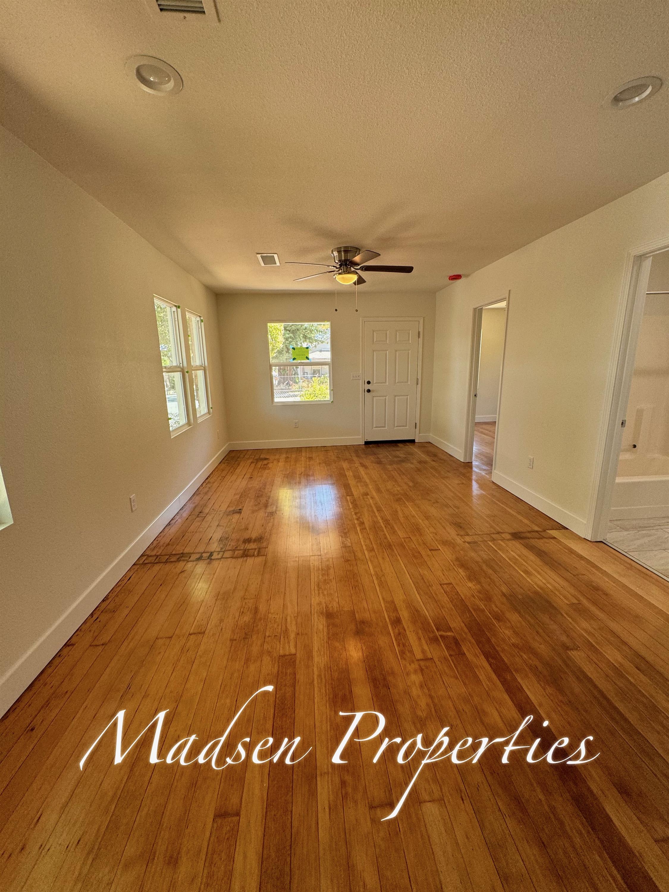2718 Brown Avenue – photo 3