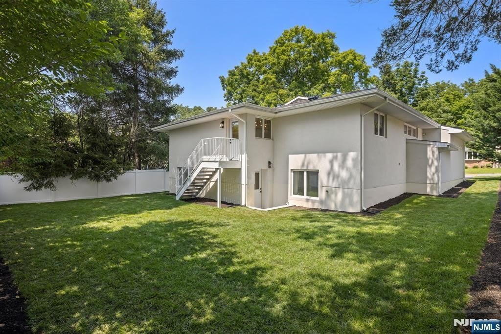 14 Chestnut Avenue – photo 4