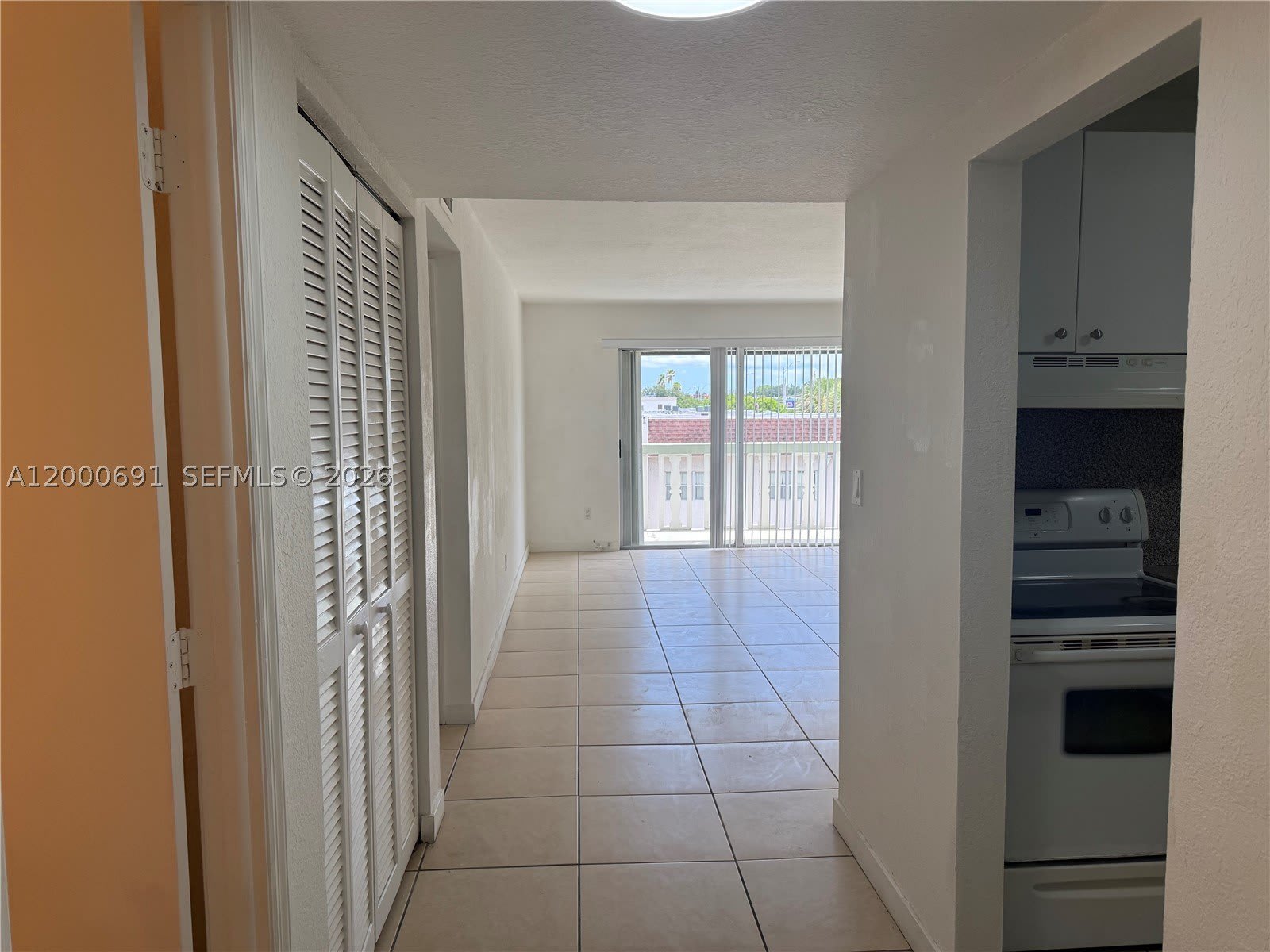 15201 NE 6th Ave – photo 5