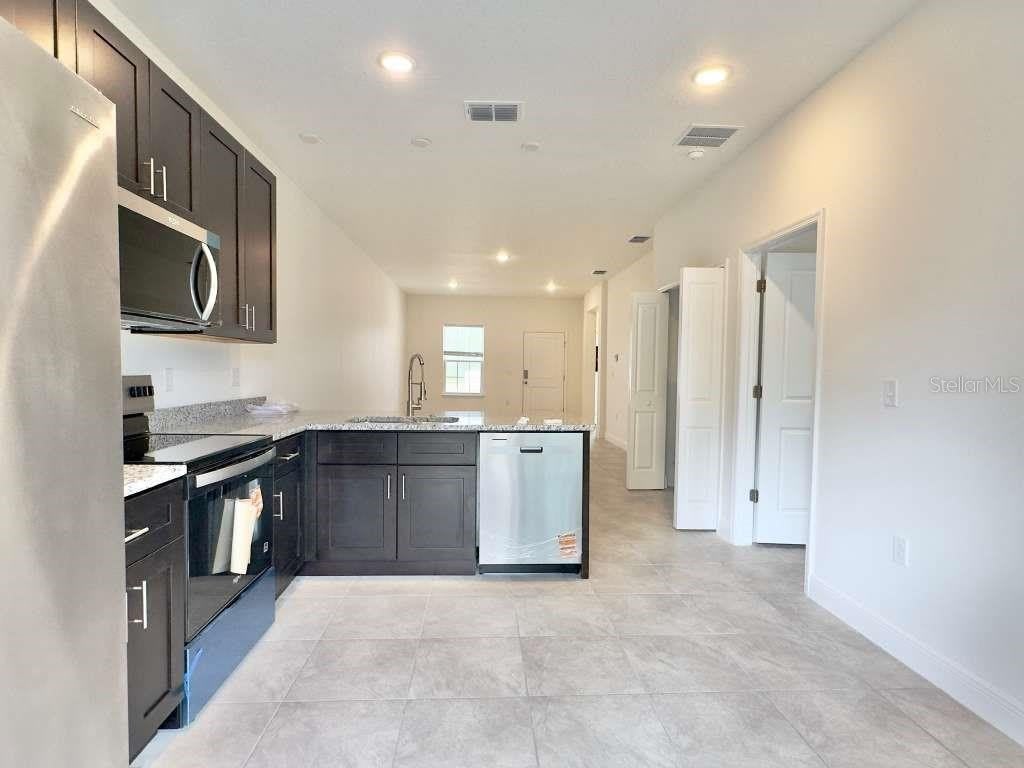 15885 SW 35TH COURT Road – photo 5
