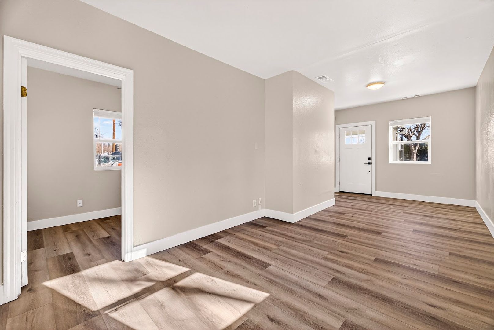 MOVE IN SPECIAL $3000 if lease signed by July 2026!! 3 Bedroom Home Close to CSUC! – photo 3