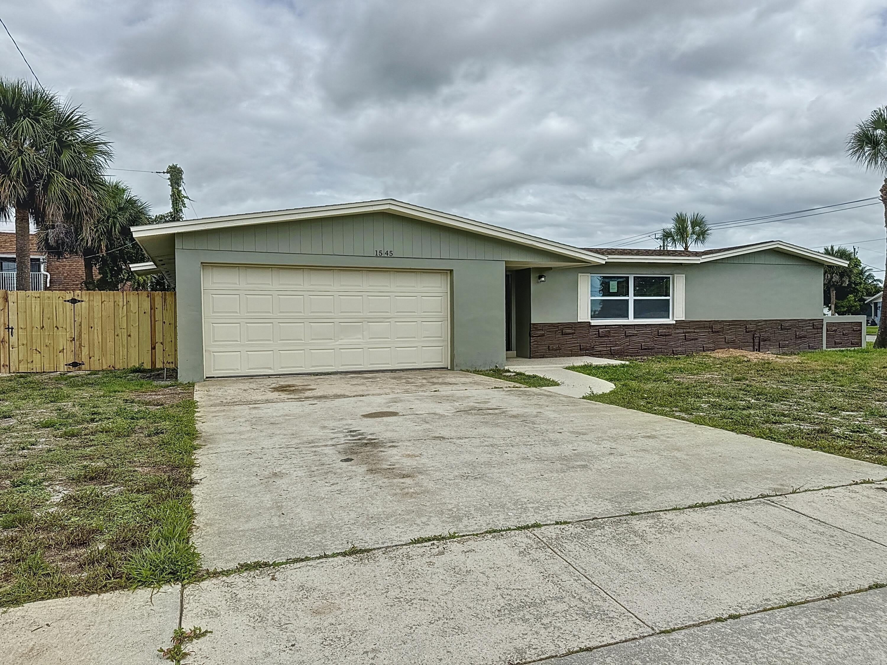 1545 Polaris Street – photo 1