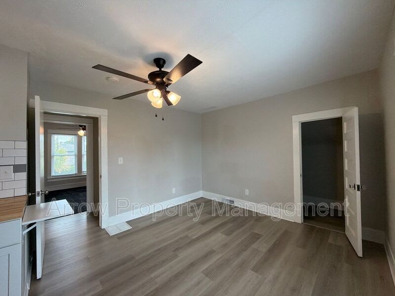 136 North 27th Street – photo 5