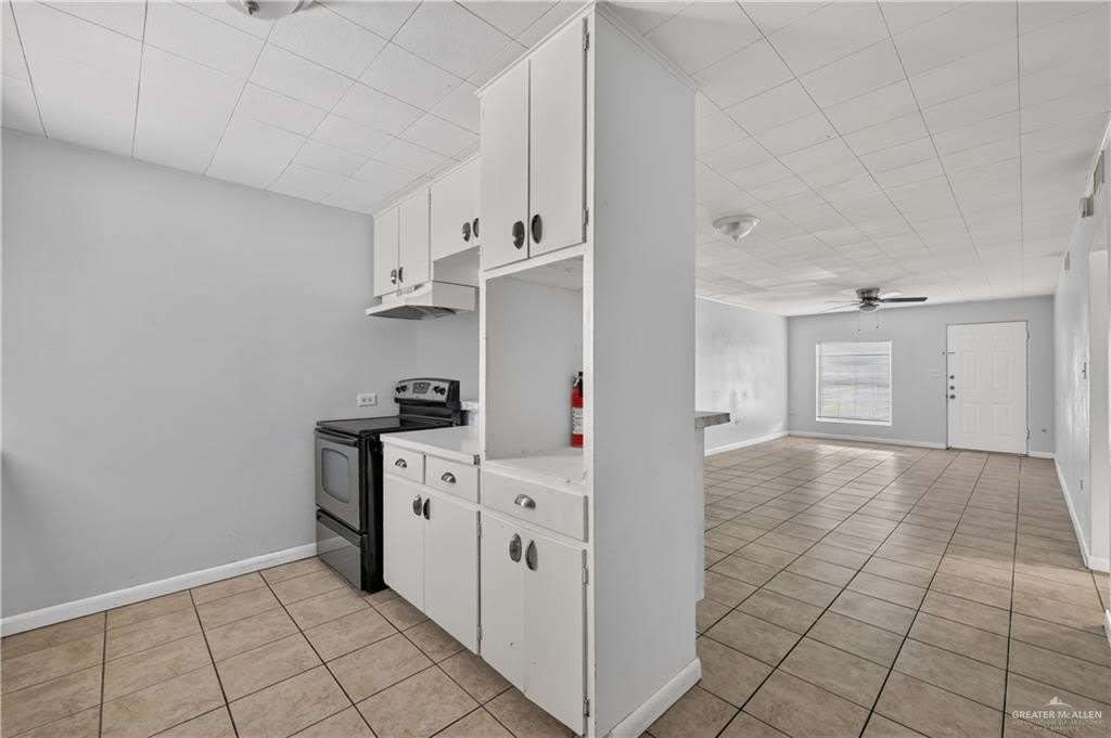 1120 Valley View Drive – photo 2
