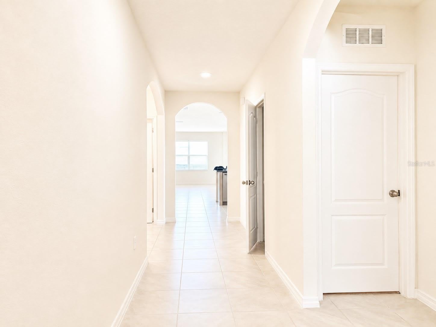2132 SILVER BROOK Way – photo 2