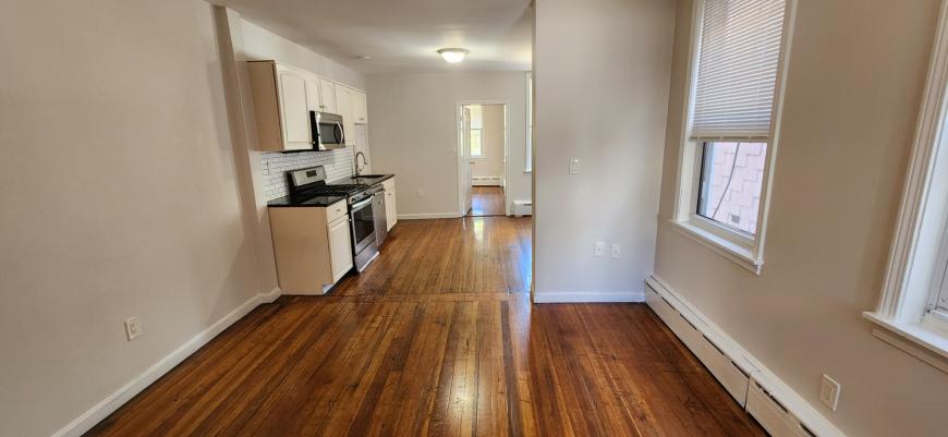 191 Maverick St. – photo 4