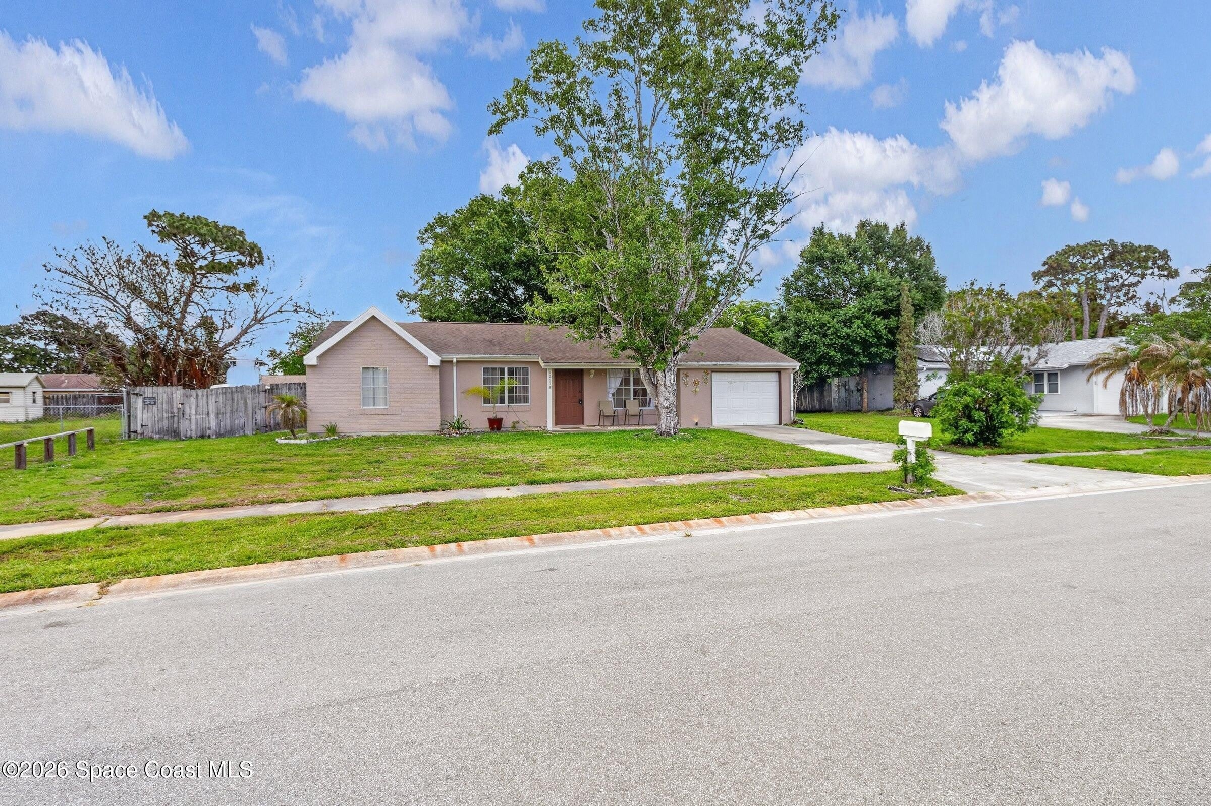 1265 Ethel Circle NE – photo 2