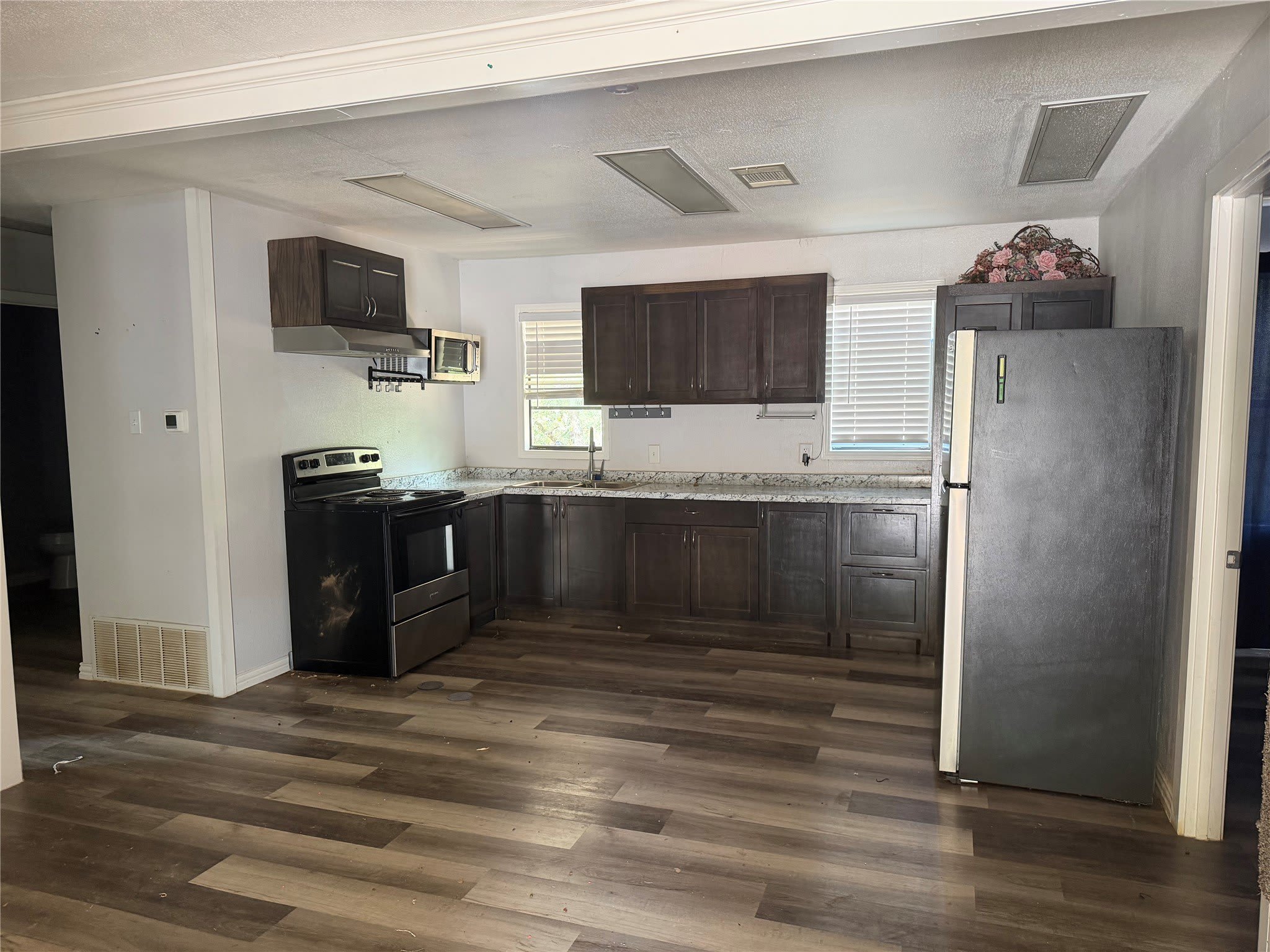 619 private road 4369 – photo 2