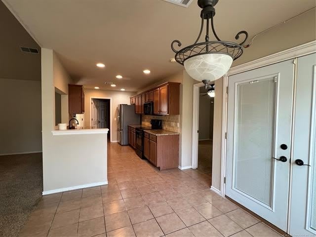 11704 S Gum Avenue – photo 5
