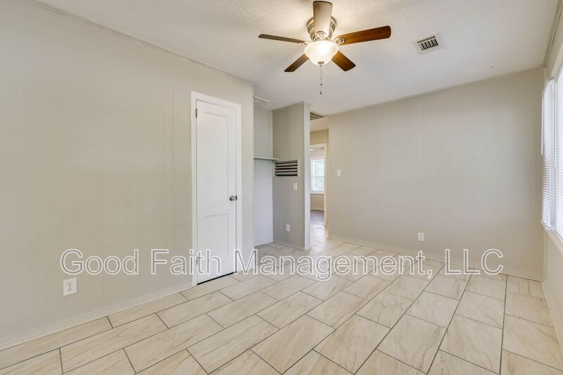 1813 Alder Drive – photo 5