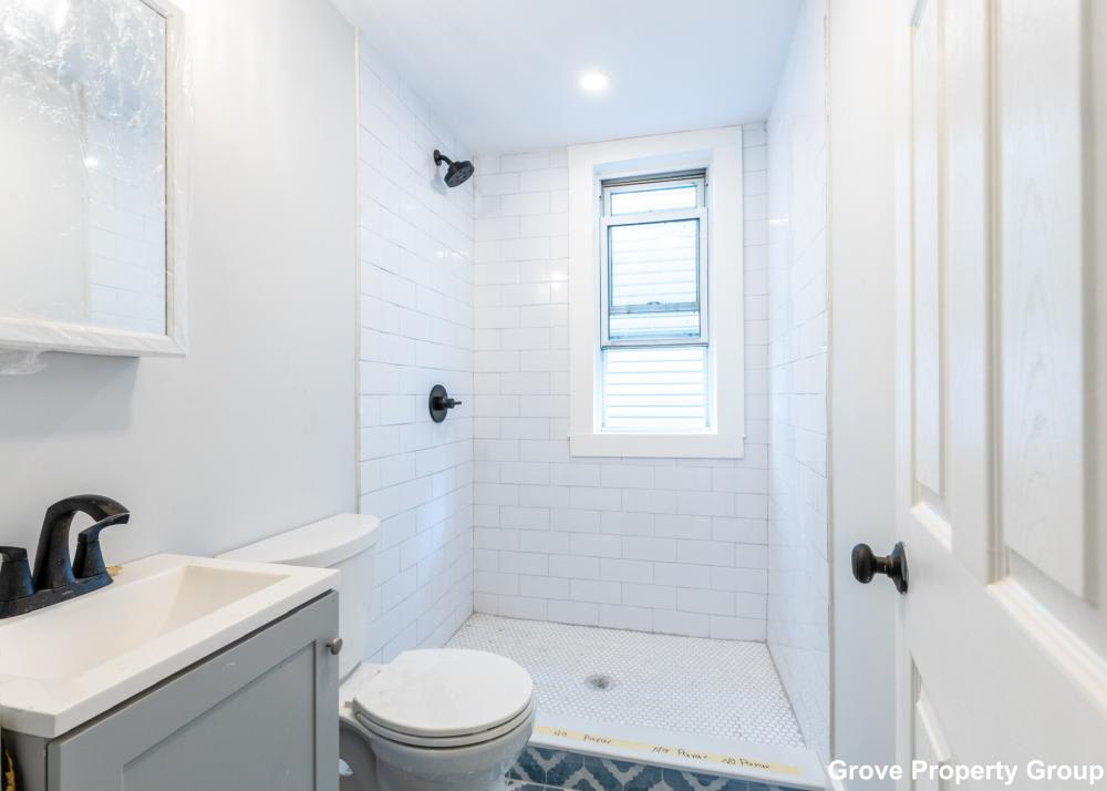 205-207 L street – photo 5