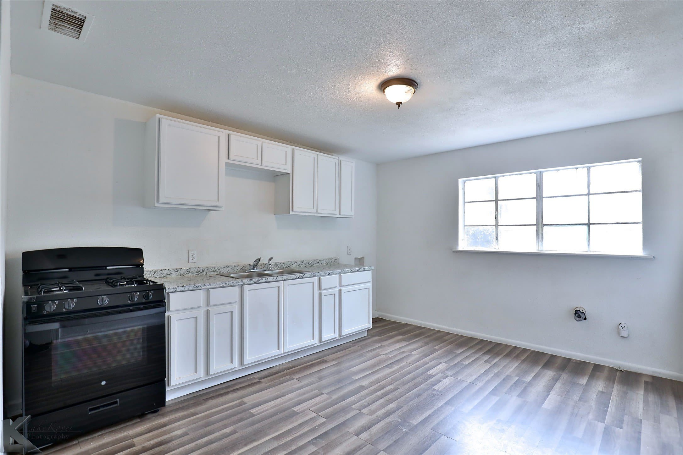 1634 Briarwood Street – photo 5