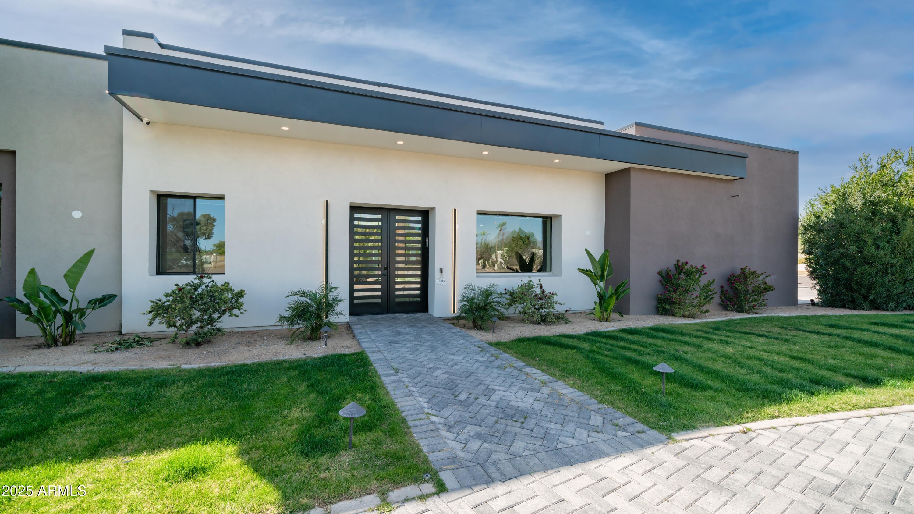 7417 E Paradise Drive – photo 4