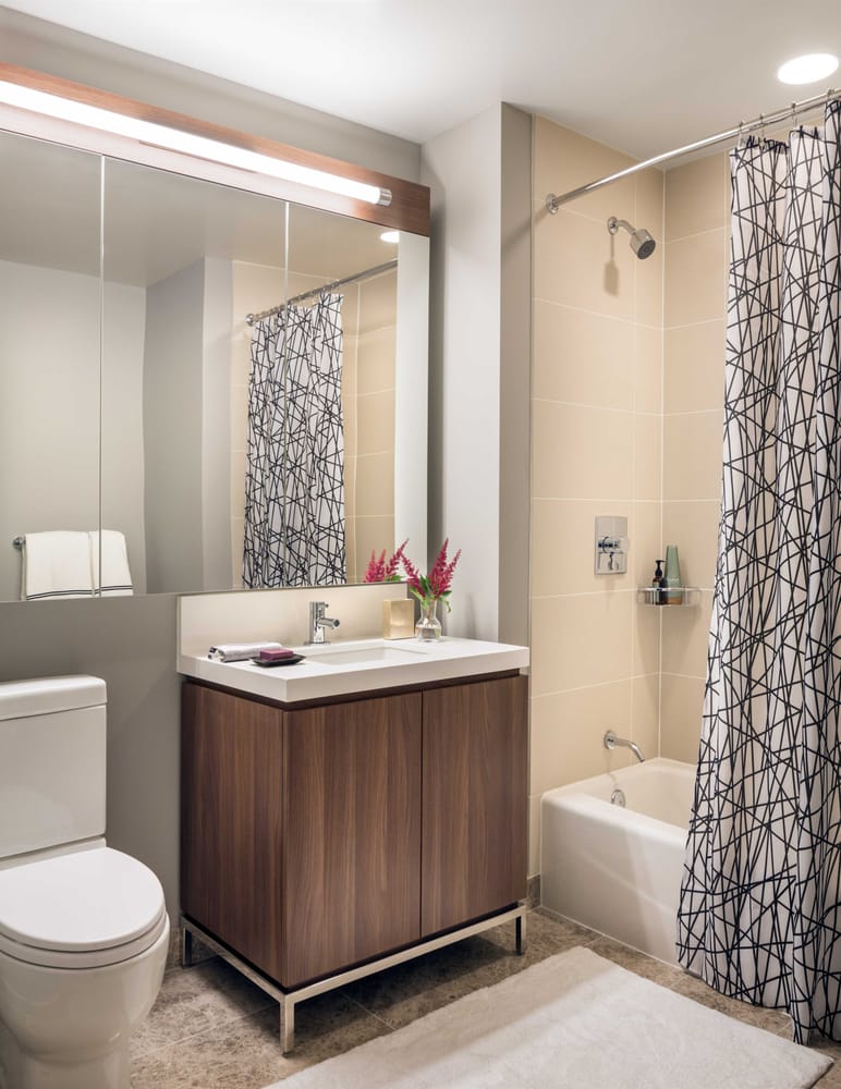 77 W Wacker Dr – photo 4