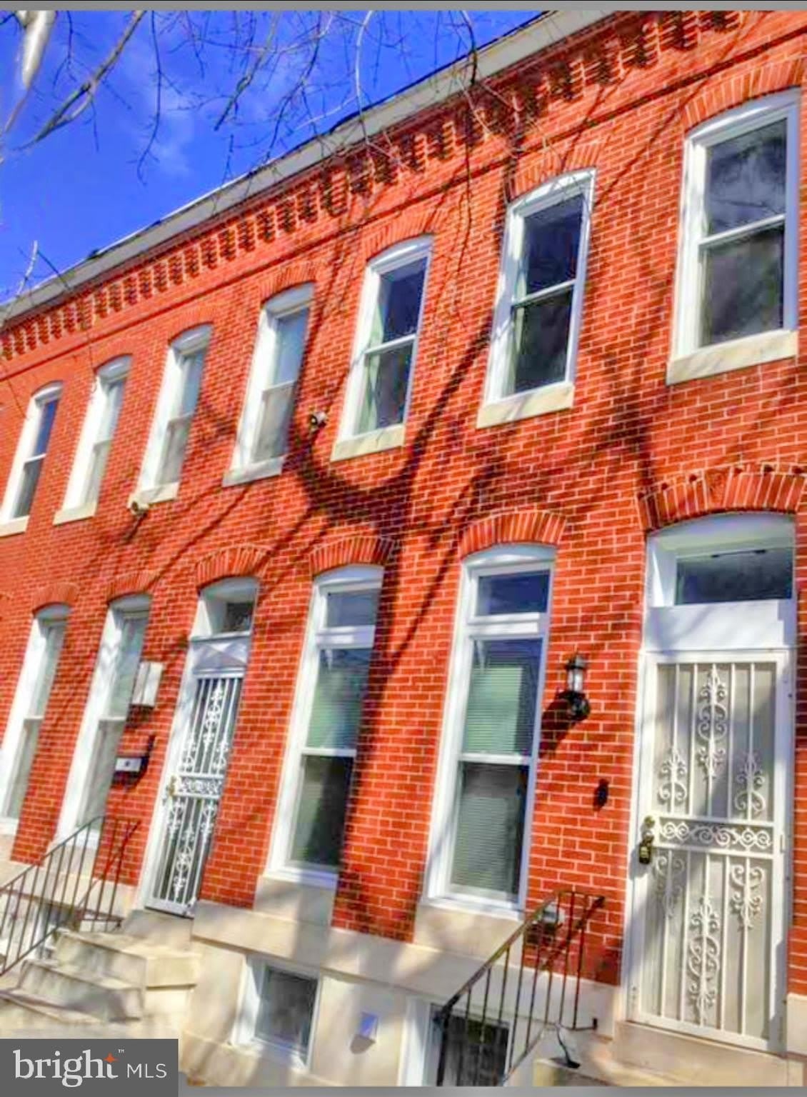 1529 N BOND Street – photo 1
