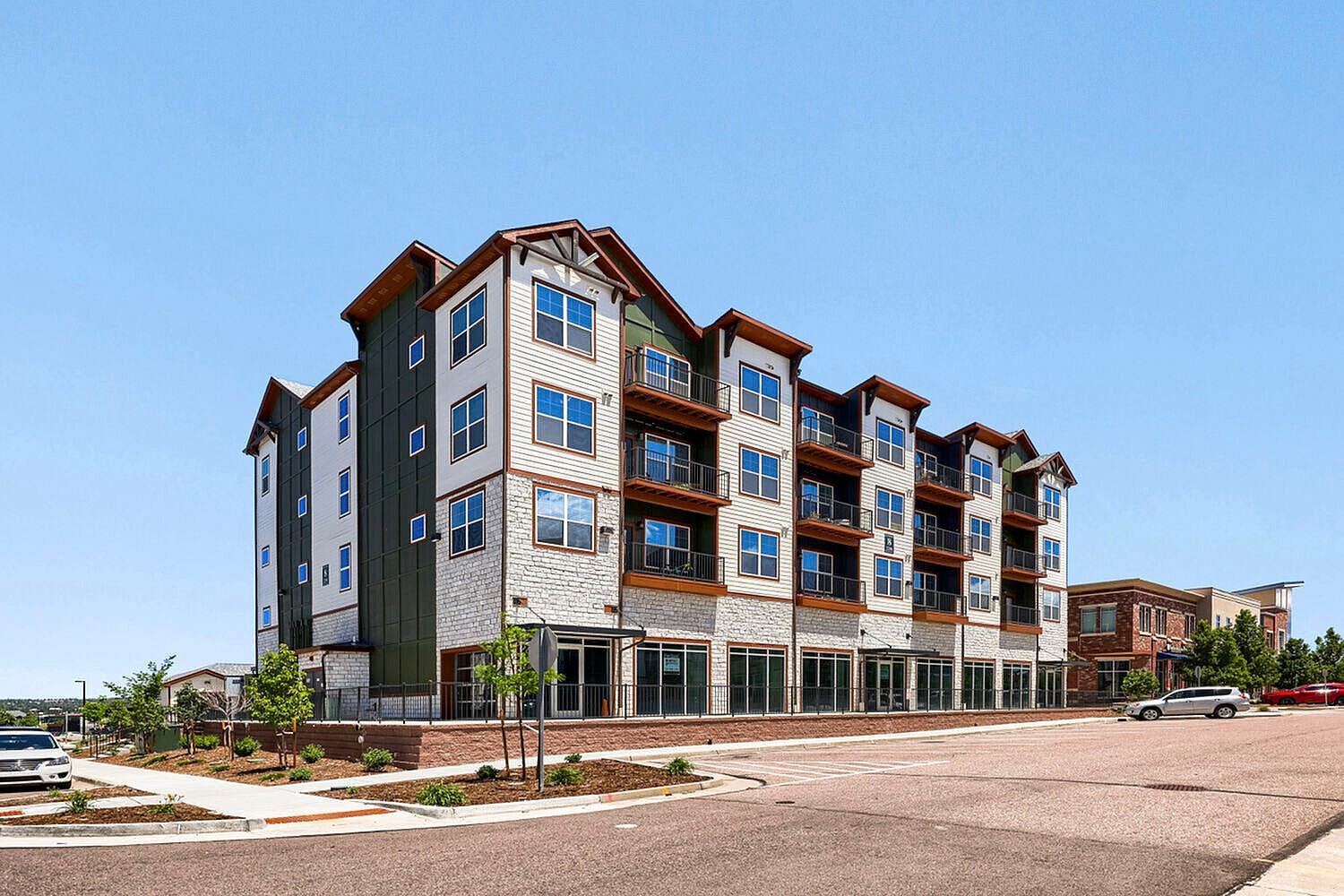 Ara Townhomes & Flats – photo 3