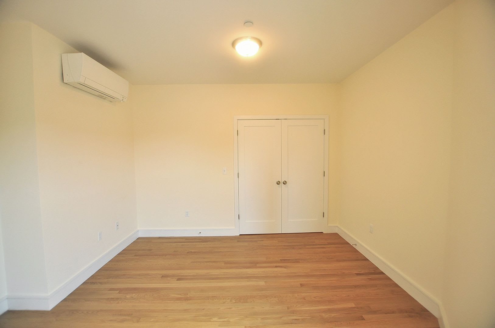 Beautiful Sunny 1 Bed With W D Available 9 1 – photo 4