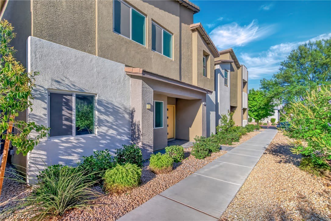 7476 Onyx Star Street – photo 2