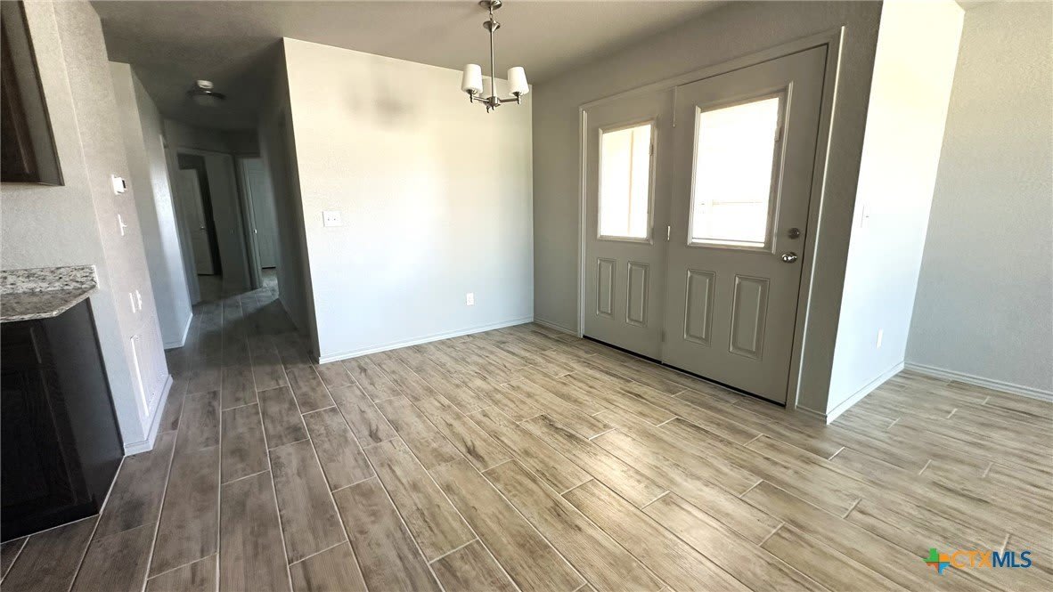 127 Cameron Drive – photo 2