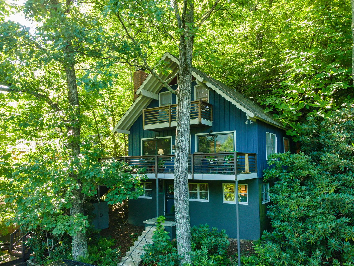 Montreat School Year Rental- Available 9/15/26-5/15/27 – photo 1