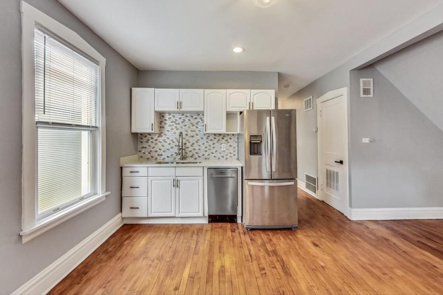 4057 N Whipple – photo 2