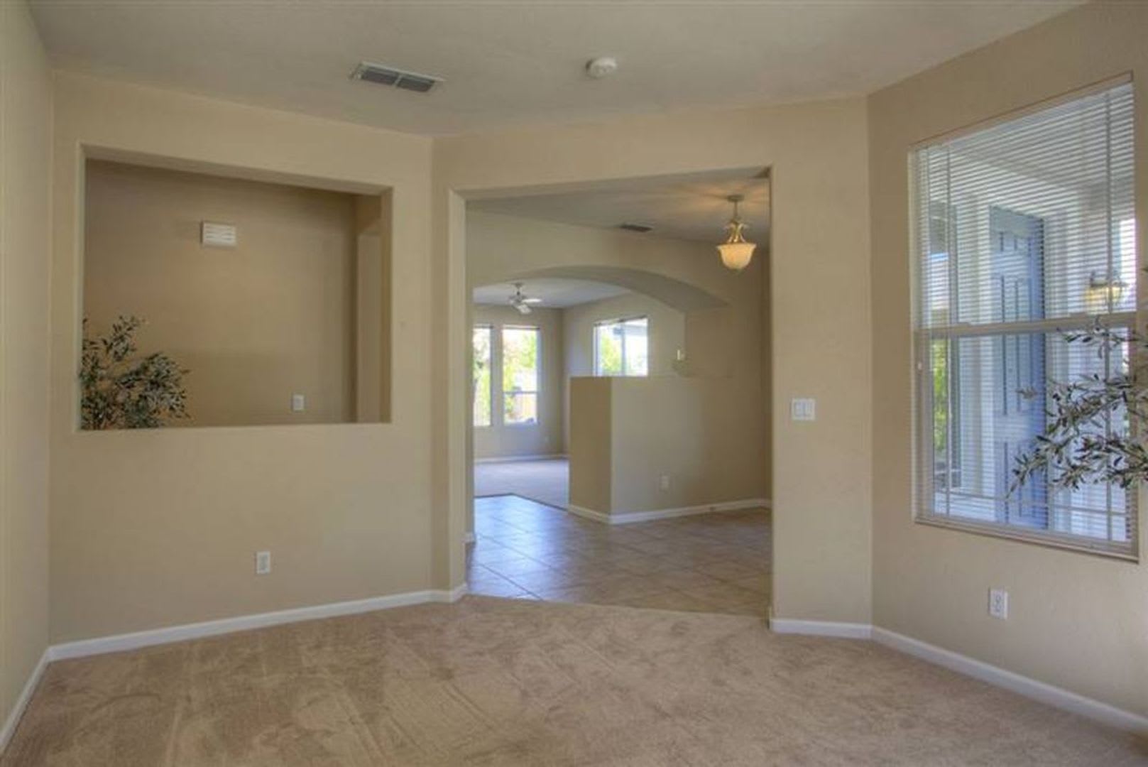 Beautiful Home in Natomas Park – photo 5