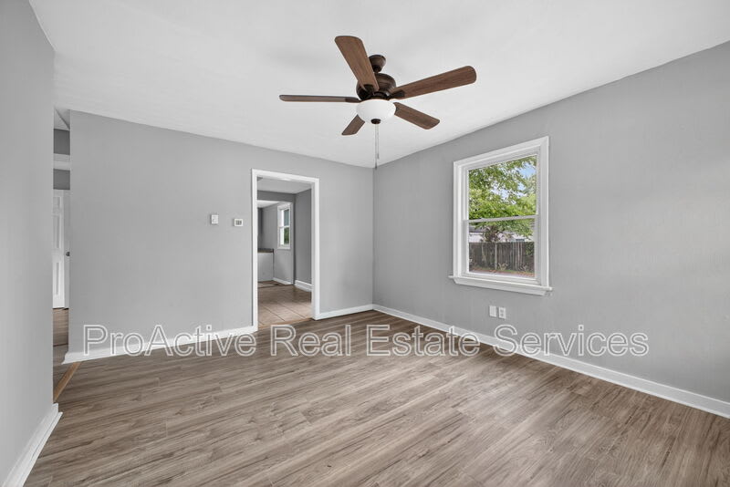 900 Partridge Ave. – photo 3