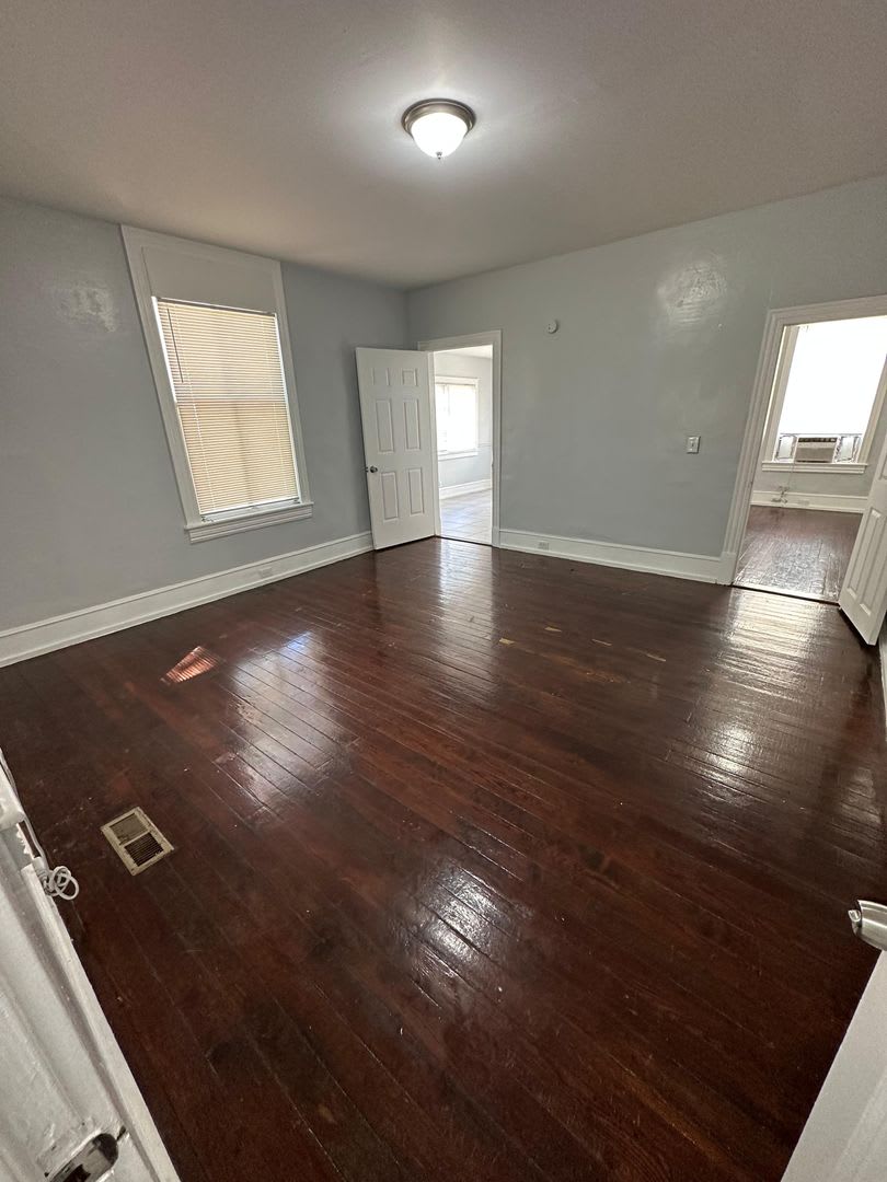 Fully renovated Single Family 2/1 available for immediate rent! – photo 4