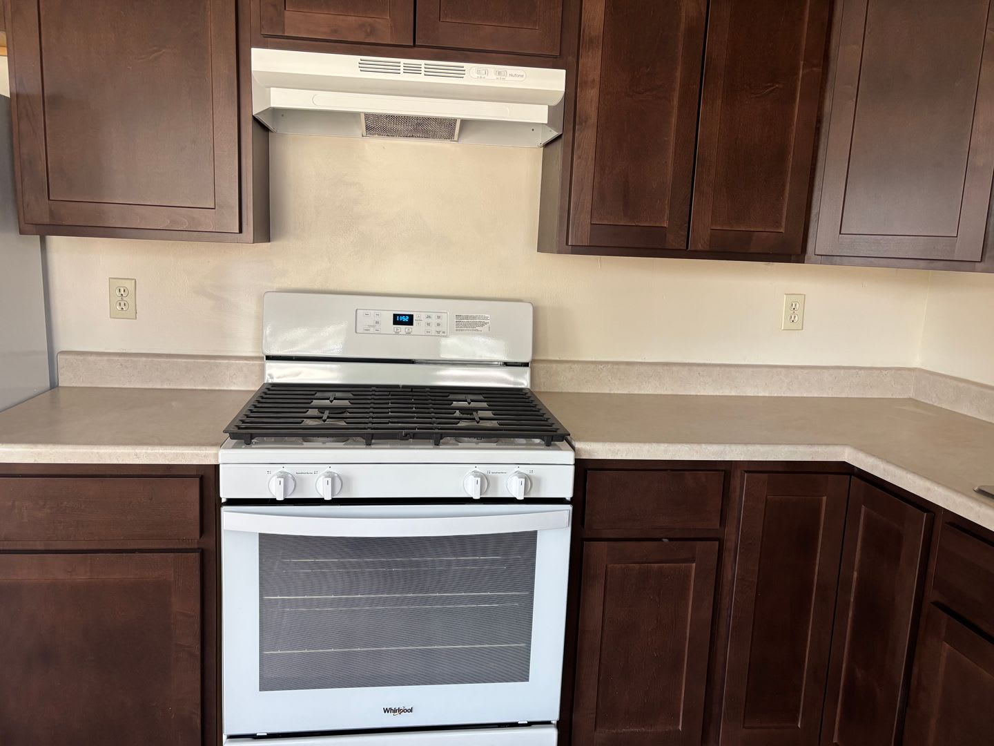 3 Bedroom 2 1/2 Bath Townhome – photo 3
