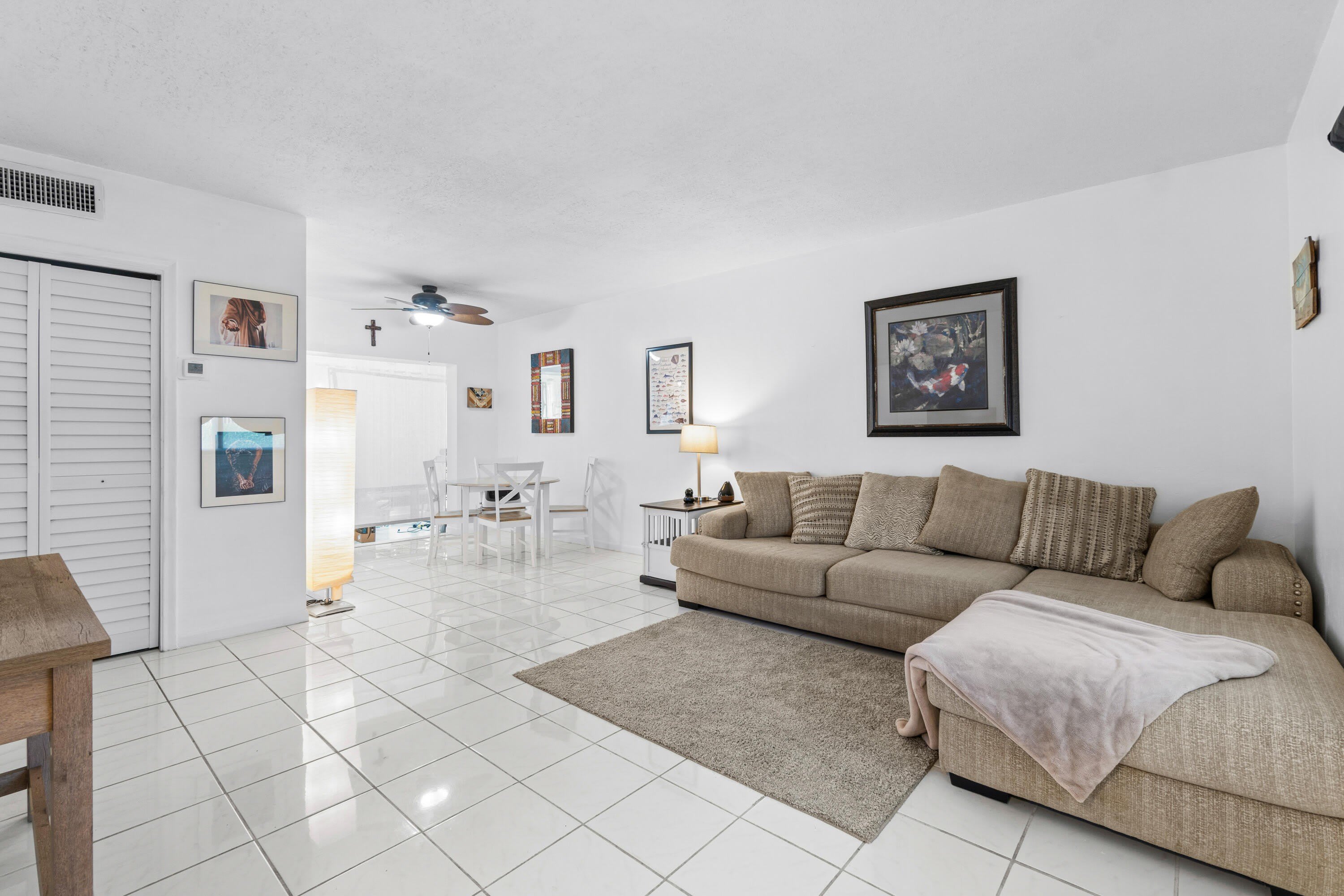 658 Ne 6Th Court E – photo 4