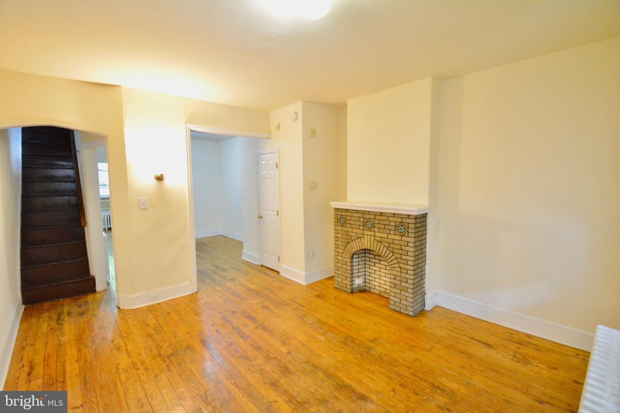 3690 EVELINE Street – photo 2