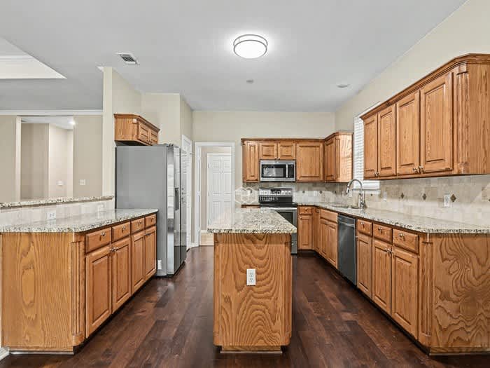 2309 Summer Brook Drive – photo 5
