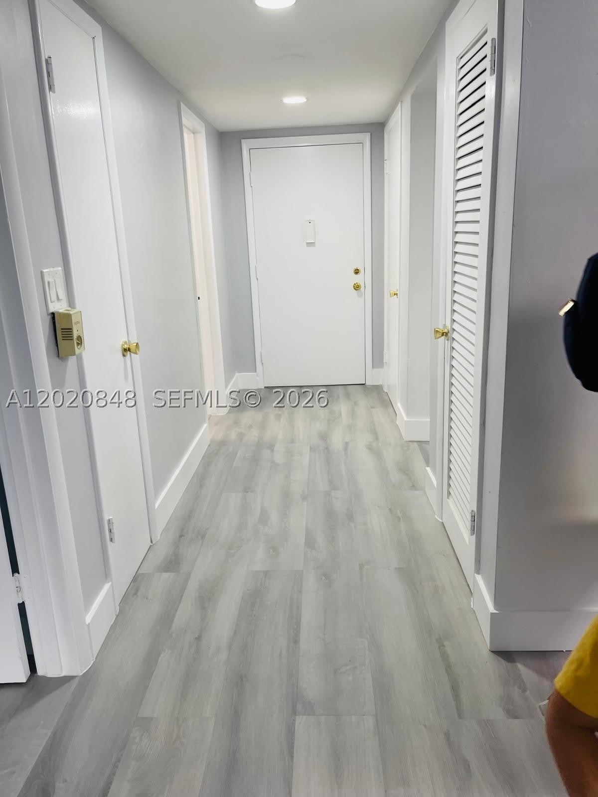 9175 SW 77th Ave – photo 4